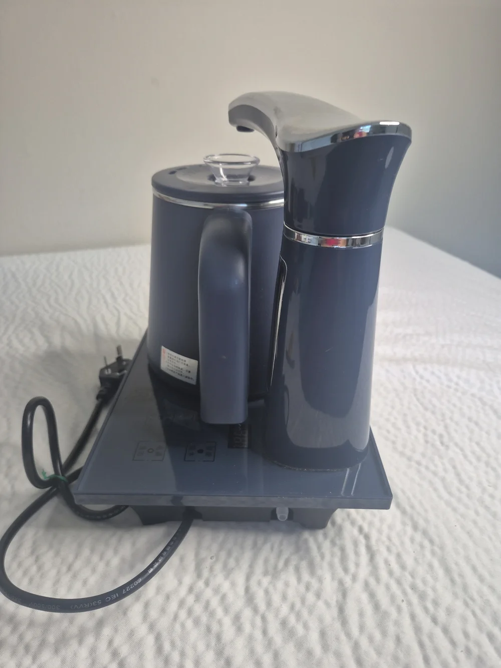 Automatic Refilling Electric Kettle And Smart Tea Station, Navy Blue